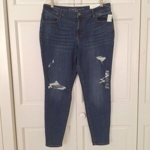 Blue M Jeans by Maurices Denim Flex mid-rise distressed jeggings - NWT